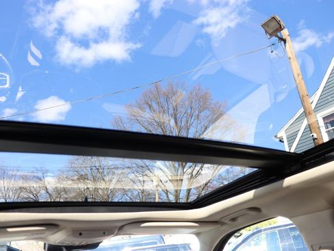 Used 2024 Ford Expedition Limited image 23