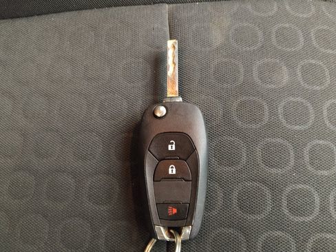 Used 2020 Chevrolet Trax LS w/ Tint and Cruise Package FWD image 32
