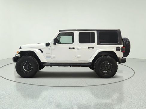 Used 2021 Jeep Wrangler Unlimited Sahara w/ Dual Top Group AWD/4WD image 8