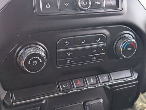 Used 2020 Chevrolet Silverado 1500 Custom w/ Custom Value Package RWD image 25