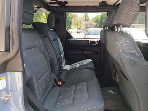 Used 2025 Ford Bronco Heritage Edition AWD/4WD image 12