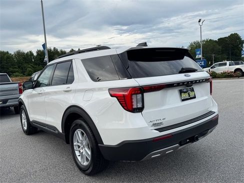 New 2025 Ford Explorer Active w/ Active Comfort Package image 5