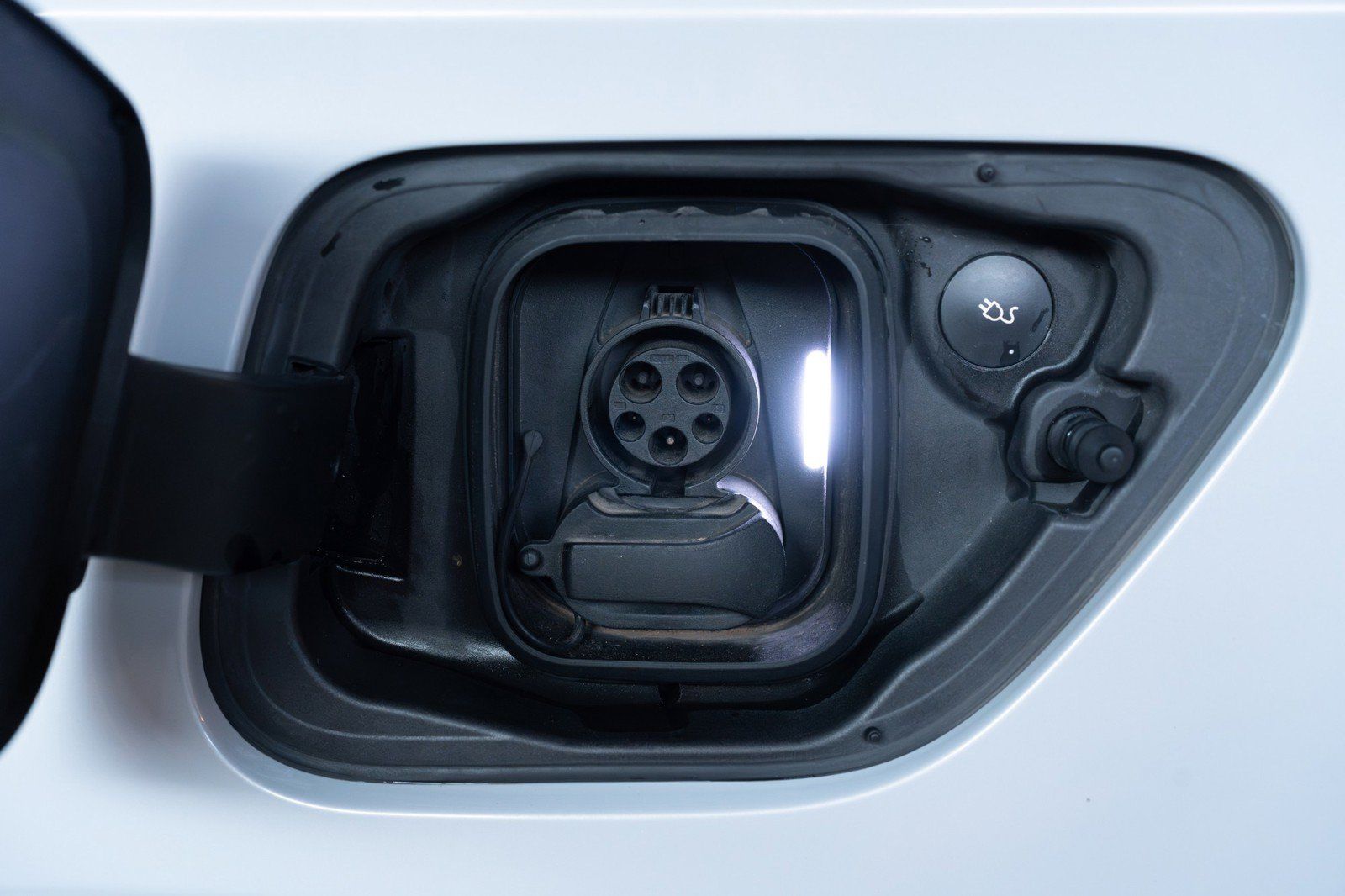 Used 2023 Polestar Polestar 2 AWD/4WD image 6