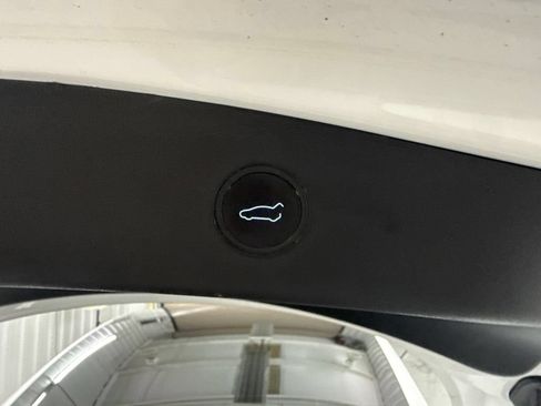 Used 2023 Tesla Model 3 Standard Range RWD image 28