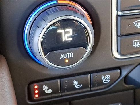 Used 2023 Chevrolet Suburban High Country w/ Premium Package 2 image 22