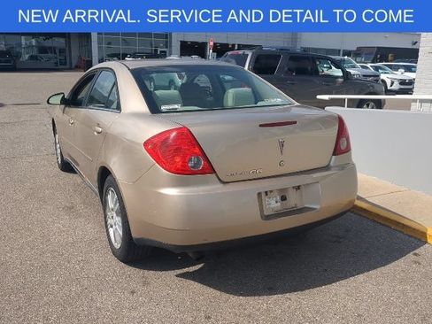 Used 2006 Pontiac G6 Sedan w/ Drivers Package FWD image 3