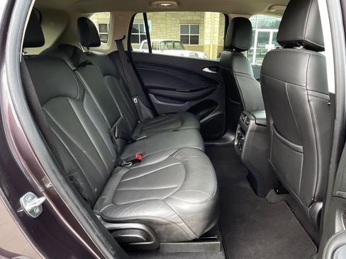 Used 2018 Buick Envision Essence FWD image 31