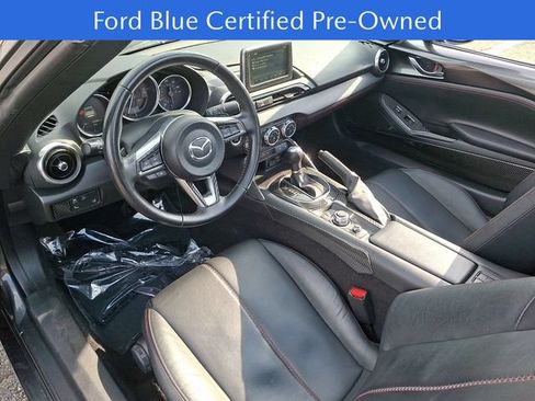 Used 2017 MAZDA MX-5 Miata RF Grand Touring RWD image 10