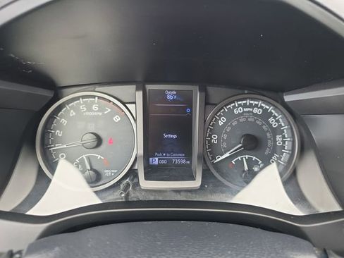 Used 2017 Toyota Tacoma TRD Sport w/ Tow Package RWD image 34