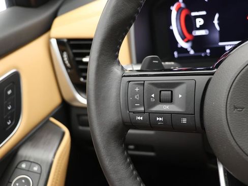 Used 2023 Nissan Rogue Platinum w/ Platinum Premium Package image 21