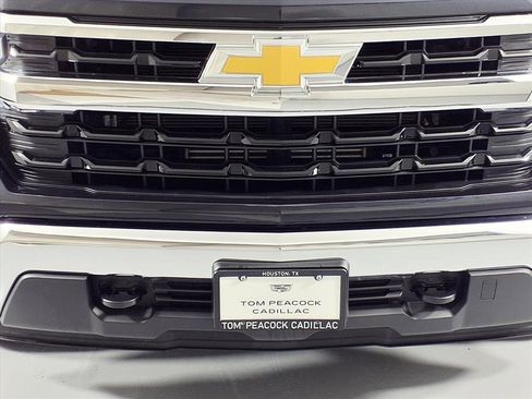 Used 2024 Chevrolet Silverado 1500 LT image 23