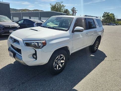 Used 2021 Toyota 4Runner TRD Off-Road Premium w/ Moonroof Package AWD/4WD image 1
