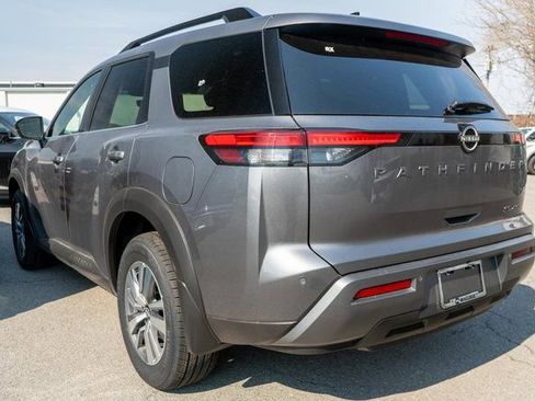 New 2026 Nissan Pathfinder SL AWD/4WD image 6