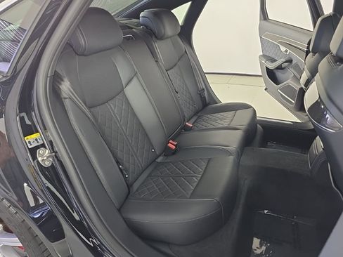 Used 2023 Audi S8 w/ S8 Executive Package image 20