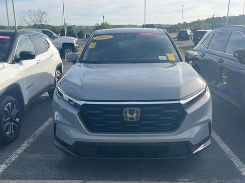 Used 2024 Honda CR-V EX image 4