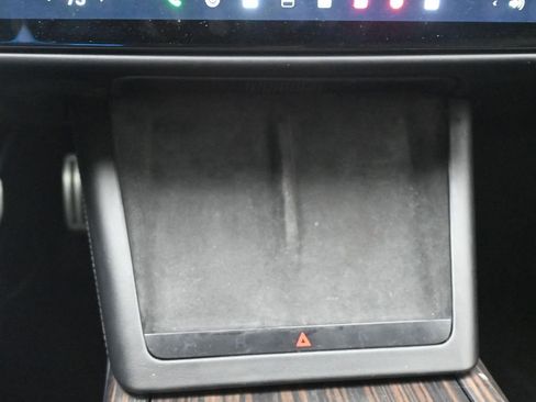 Used 2021 Tesla Model S Plaid image 34