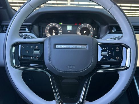 New 2026 Land Rover Range Rover Velar Dynamic SE image 17