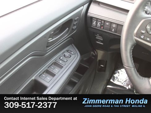 Certified 2024 Honda Odyssey EX-L image 17