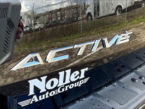 New 2026 Ford Explorer Active AWD/4WD image 10