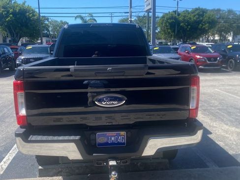 Used 2018 Ford F250 XL w/ Power Equipment Group AWD/4WD image 4