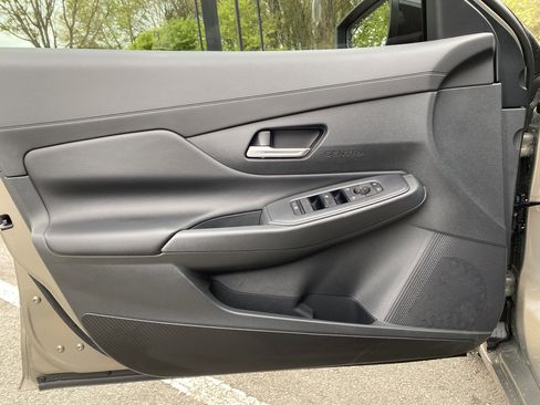 Used 2026 Nissan Sentra SV w/ SV Convenience Package image 14