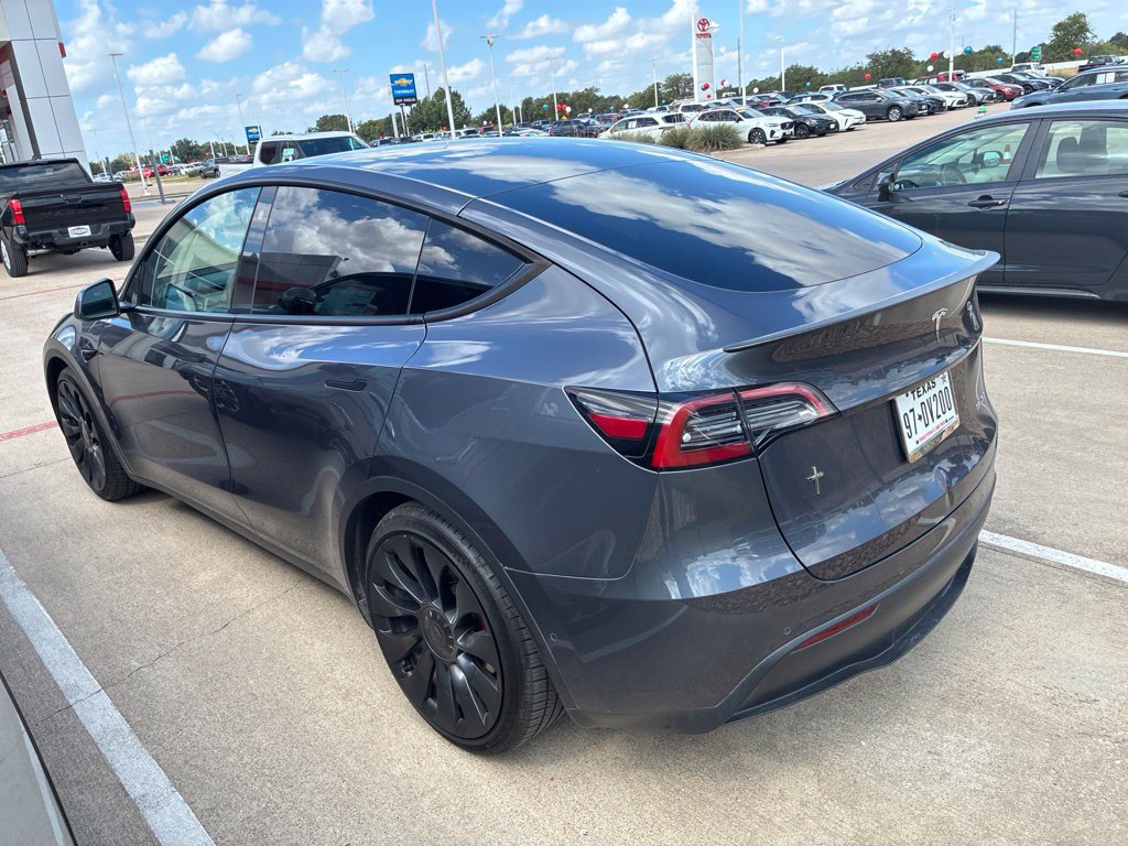Used 2022 Tesla Model Y Performance AWD/4WD image 4