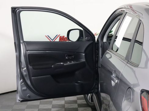 Used 2020 Mitsubishi Outlander Sport SE image 24