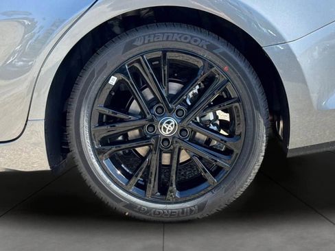 New 2026 Toyota Camry SE FWD image 32