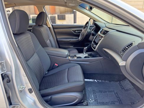 Used 2018 Nissan Altima 2.5 SV w/ 2.5 SV Technology Package FWD image 15
