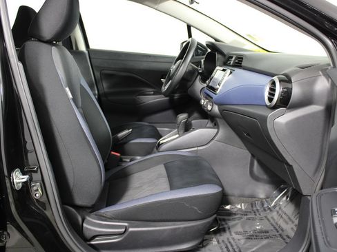 Used 2025 Nissan Versa SV FWD image 21