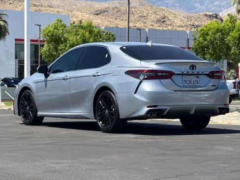 Used 2022 Toyota Camry XSE FWD image 5