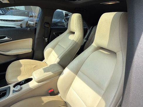 Used 2017 Mercedes-Benz CLA 250 image 17