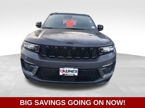 New 2025 Jeep Grand Cherokee Limited w/ Black Appearance Package image 4