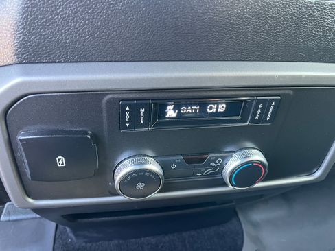 Used 2018 Ford Expedition Max XLT w/ Equipment Group 201A AWD/4WD image 13