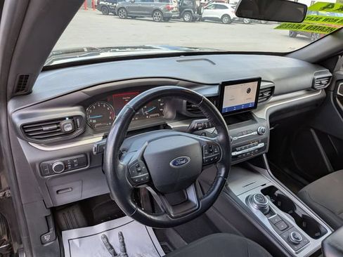 Used 2020 Ford Explorer XLT w/ Comfort Package AWD/4WD image 8