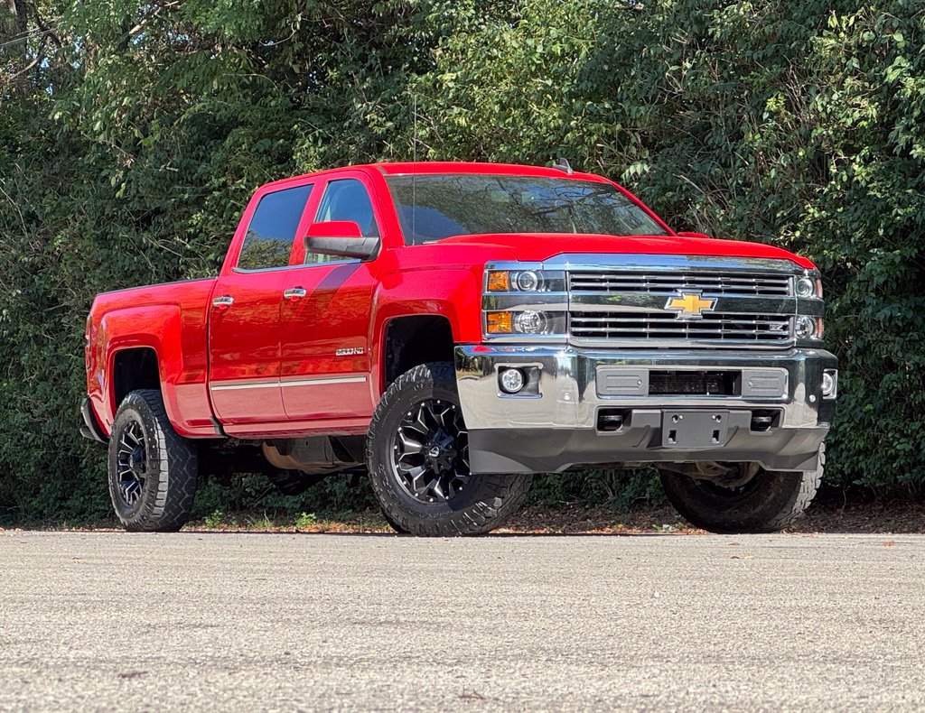 Used 2016 Chevrolet Silverado 2500 LTZ w/ LTZ Plus Package AWD/4WD image 2