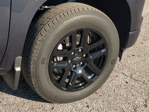 Used 2024 Chevrolet Silverado 1500 RST image 10