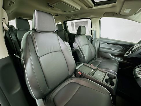 New 2026 Honda Odyssey Touring image 29
