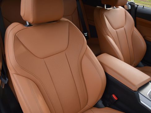 Certified 2024 BMW 430i Convertible w/ M Sport Package image 41