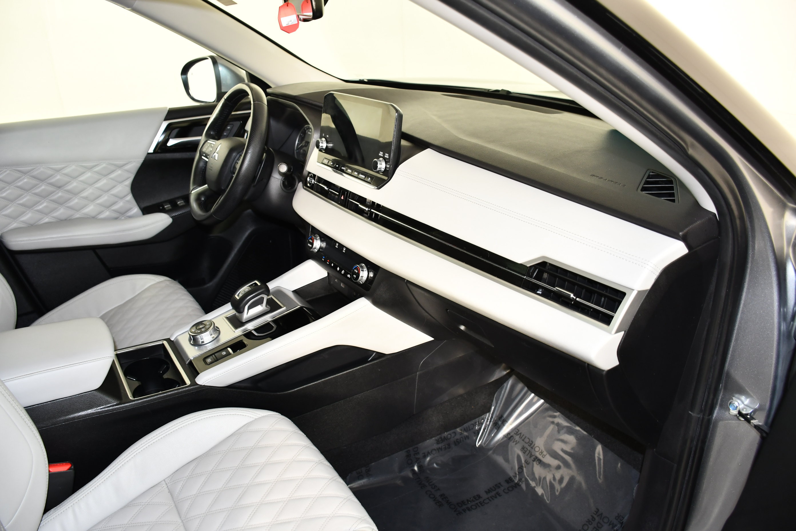 Used 2022 Mitsubishi Outlander SEL AWD/4WD image 39