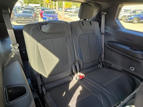 New 2025 Jeep Grand Cherokee L Laredo image 32