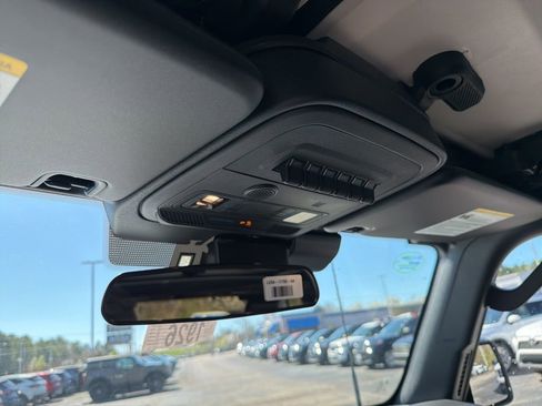 New 2026 Ford Bronco Badlands image 16