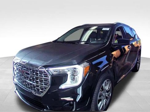 Used 2023 GMC Terrain Denali w/ LPO, Floor Liner Package AWD/4WD image 2