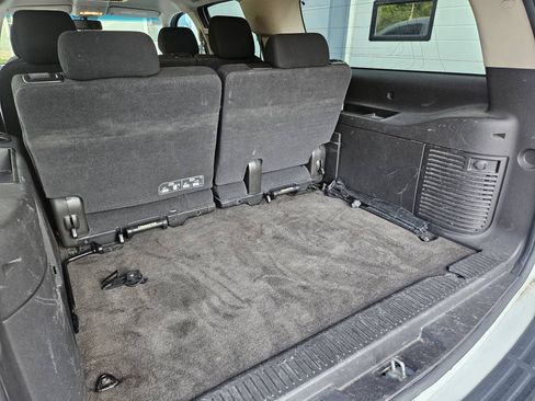Used 2014 Chevrolet Suburban LS AWD/4WD image 10