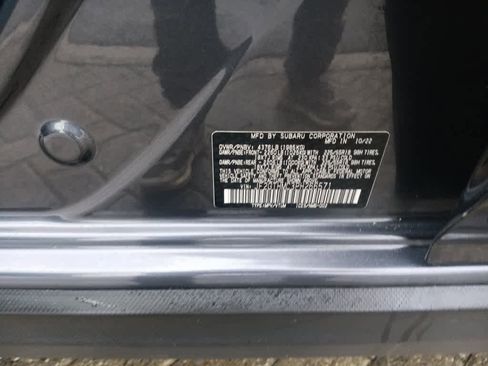 Used 2023 Subaru Crosstrek 2.5i Limited w/ Moonroof Package image 10