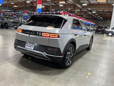 Used 2023 Hyundai Ioniq 5 SEL image 5