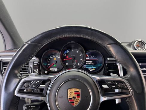 Used 2019 Porsche Macan AWD/4WD image 18