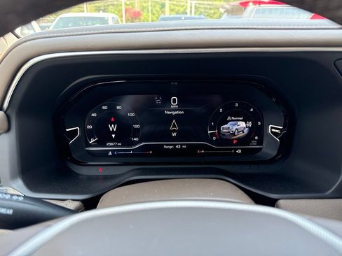 Certified 2024 GMC Yukon Denali AWD/4WD image 10