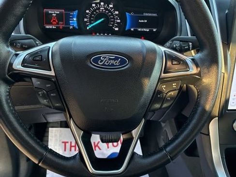 Used 2024 Ford Edge SEL image 14