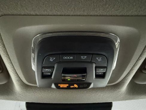 Used 2026 Toyota Corolla Cross XLE w/ Convenience Package FWD image 20